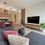 Mediterranean Gardens Apartamento *