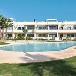 Mediterranean Gardens Апартаменты *