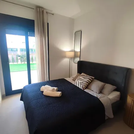 Mediterranean Gardens Apartamento *