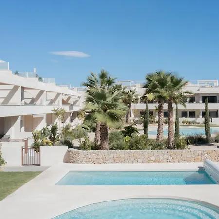 Mediterranean Gardens Торевьиа