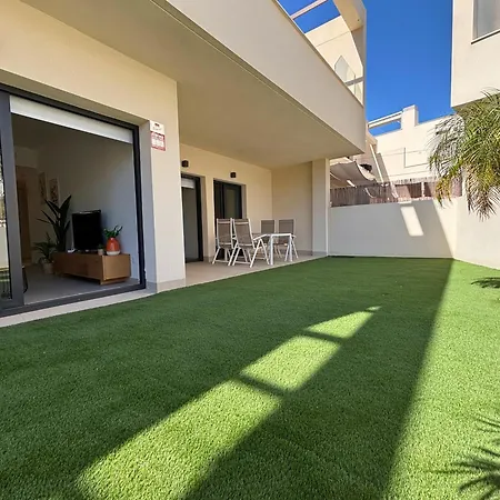Apartament Mediterranean Gardens