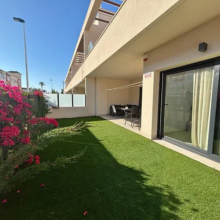Mediterranean Gardens Apartment *